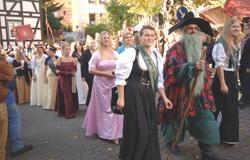 Märchenumzug mit Hoheiten Märchenumzug mit Hoheiten