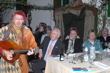 Gute Stimmung bei mitrei�enden mittelalterlichen Kl�ngen
